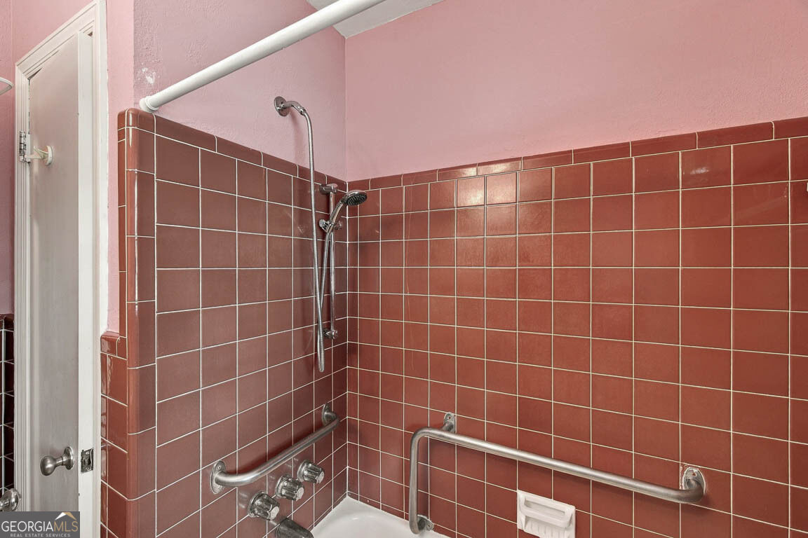 604 Bartow Street Property Photo 30