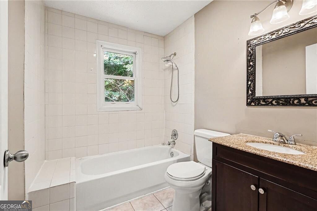 2663 Jewel Street Property Photo 10