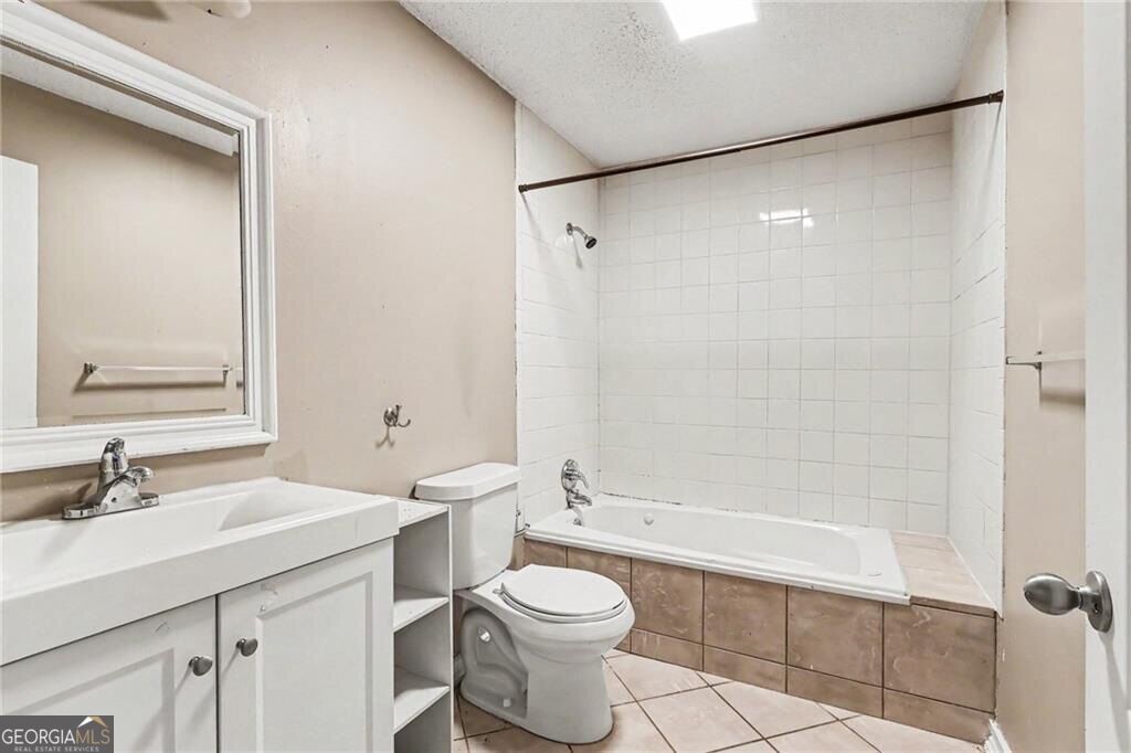 2663 Jewel Street Property Photo 18
