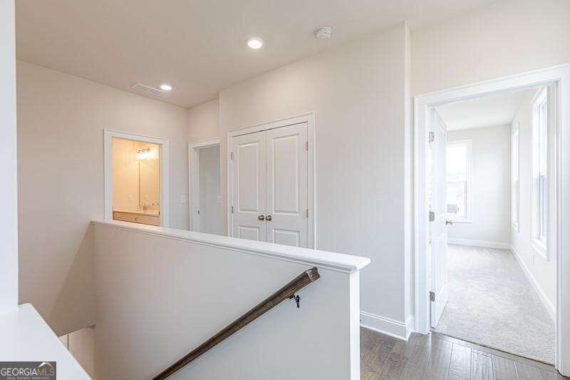906 Farmstead Road Property Photo 9