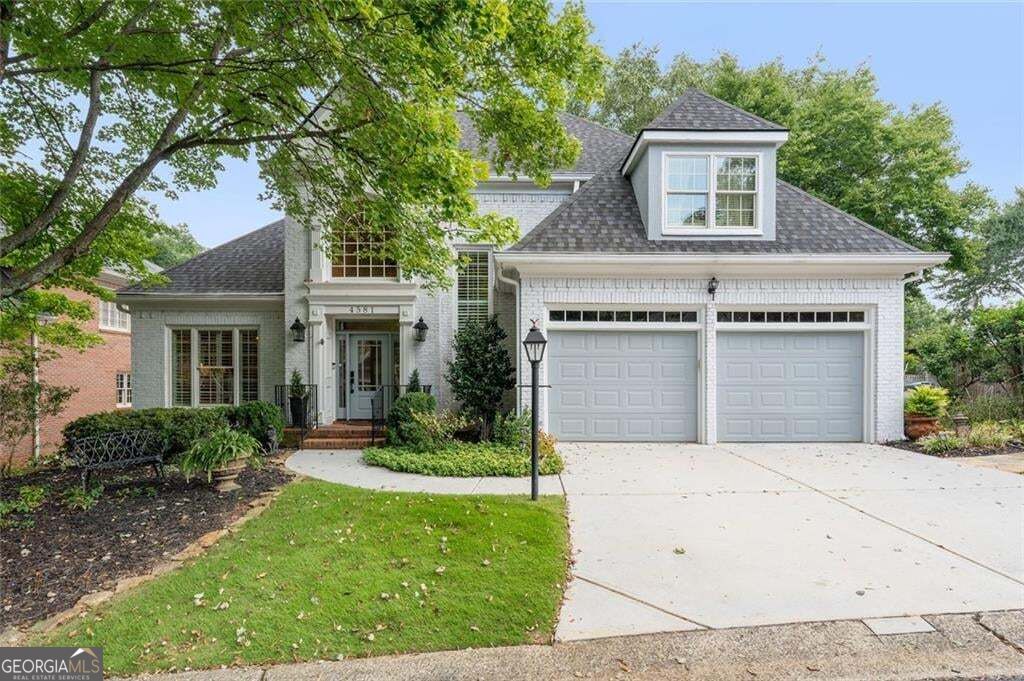4581 Fountain Drive NE Property Photo 1
