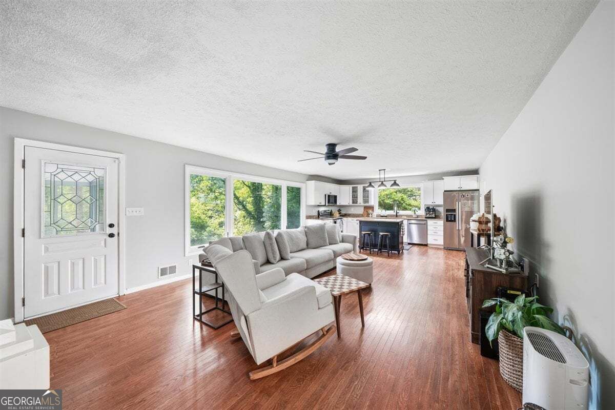 2071 Luxuria Court Property Photo 3