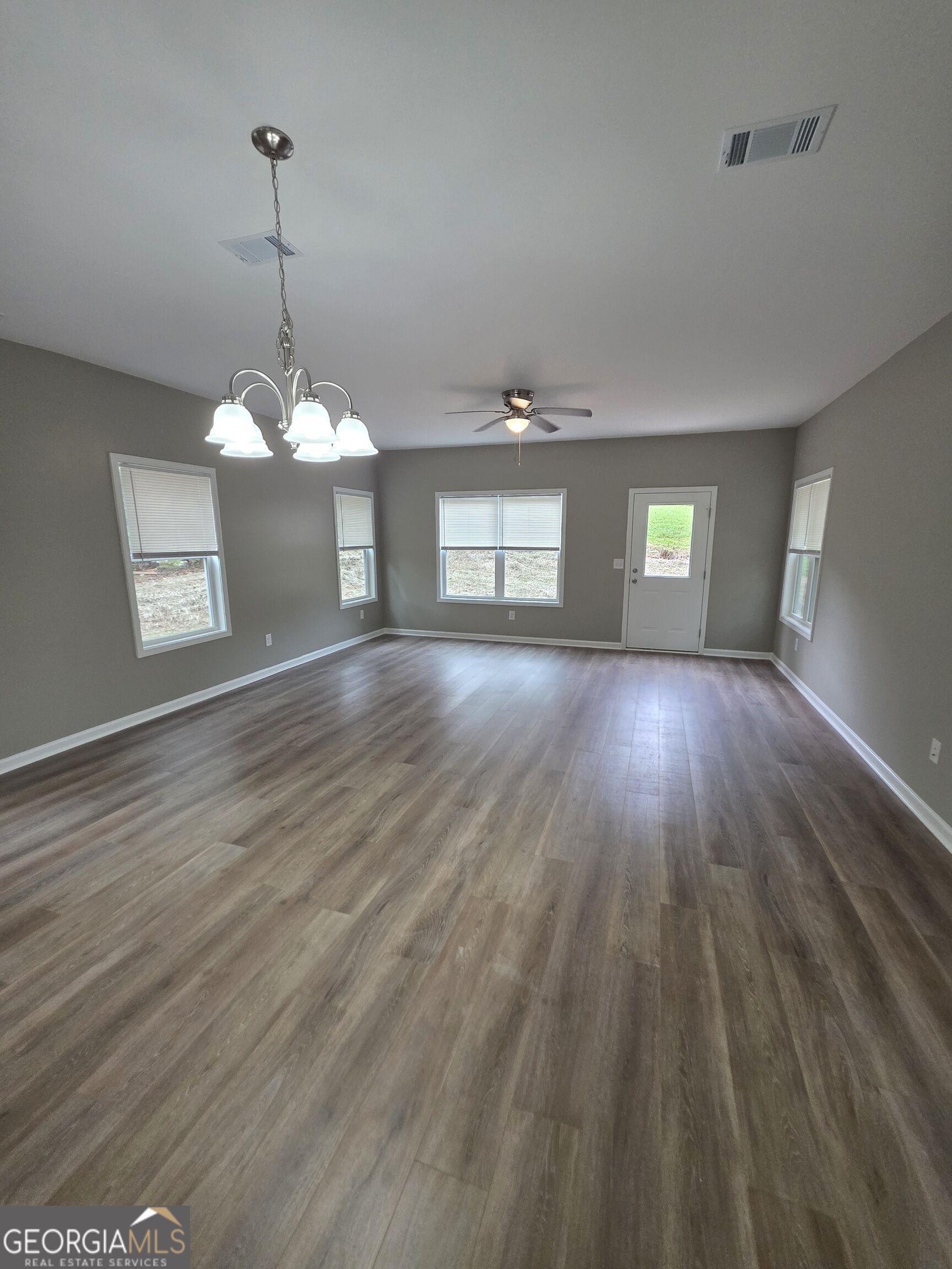 67 Woodbine Street Property Photo 4