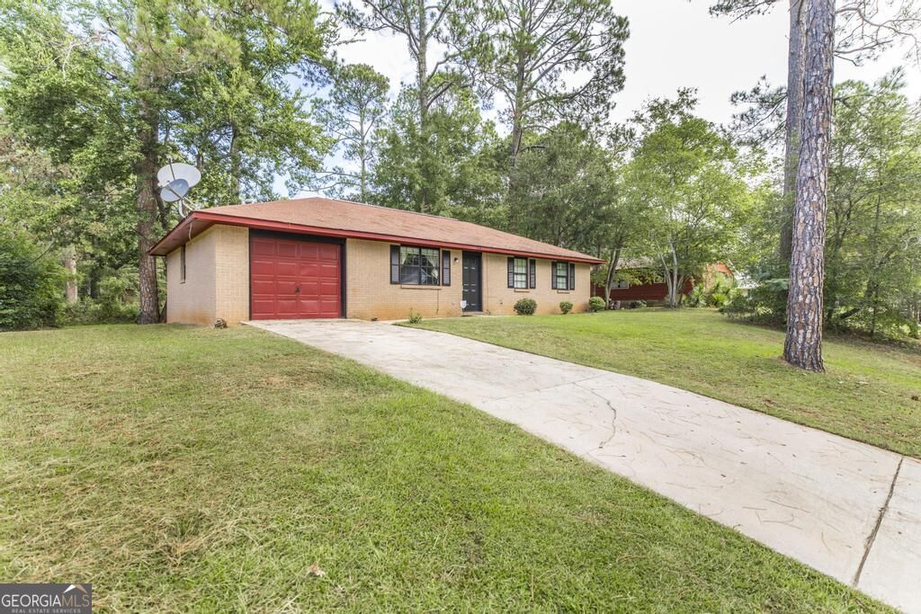 316 Peach Circle Property Photo 2