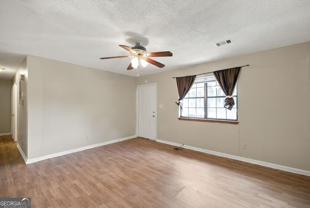 316 Peach Circle Property Photo 8
