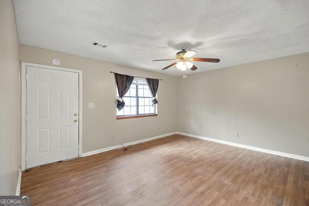 316 Peach Circle Property Photo 9