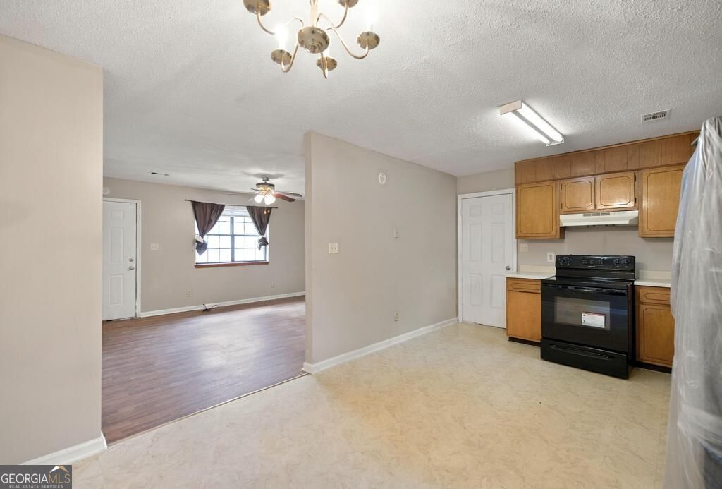 316 Peach Circle Property Photo 11