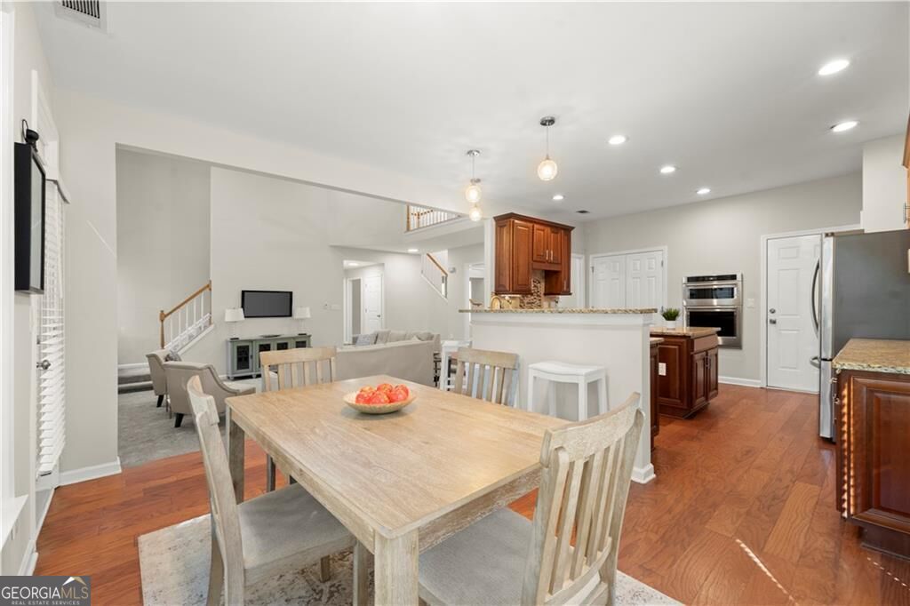 1150 Timberline Place Property Photo 6