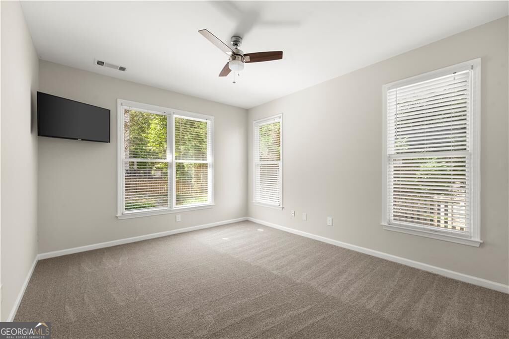 1150 Timberline Place Property Photo 9