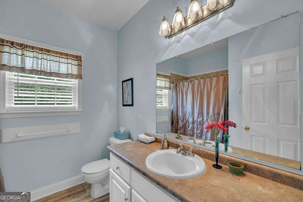 733 Flanders Lane Property Photo 34