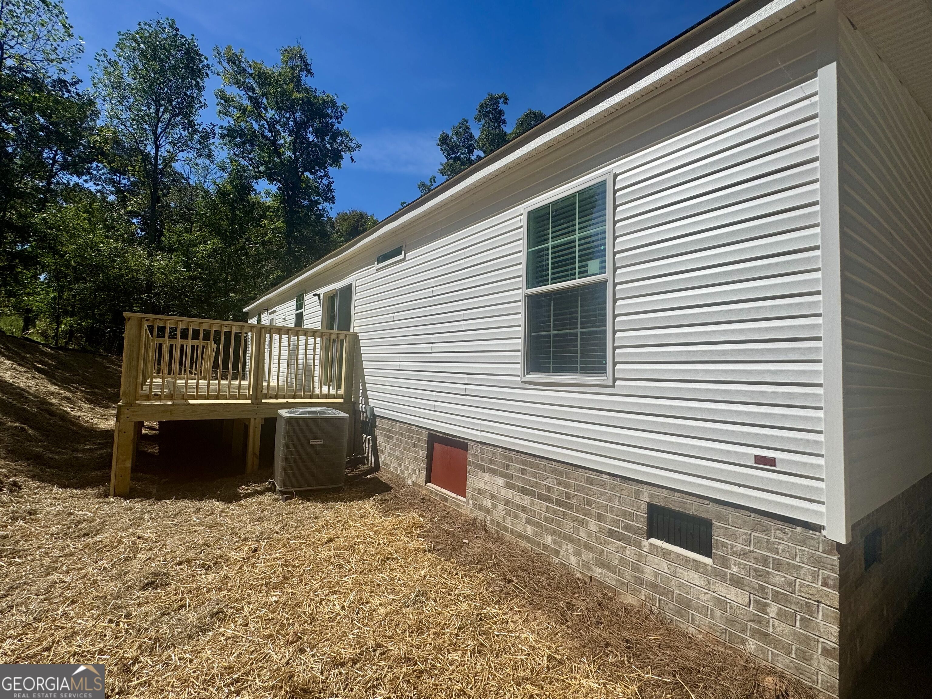 1064 Garner Road Property Photo 5