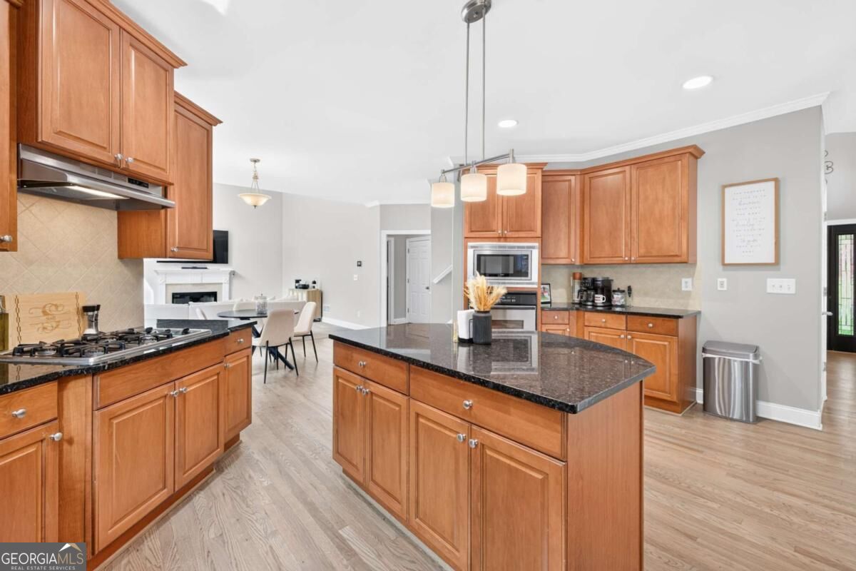 4000 Lantern Hill Drive Property Photo 19