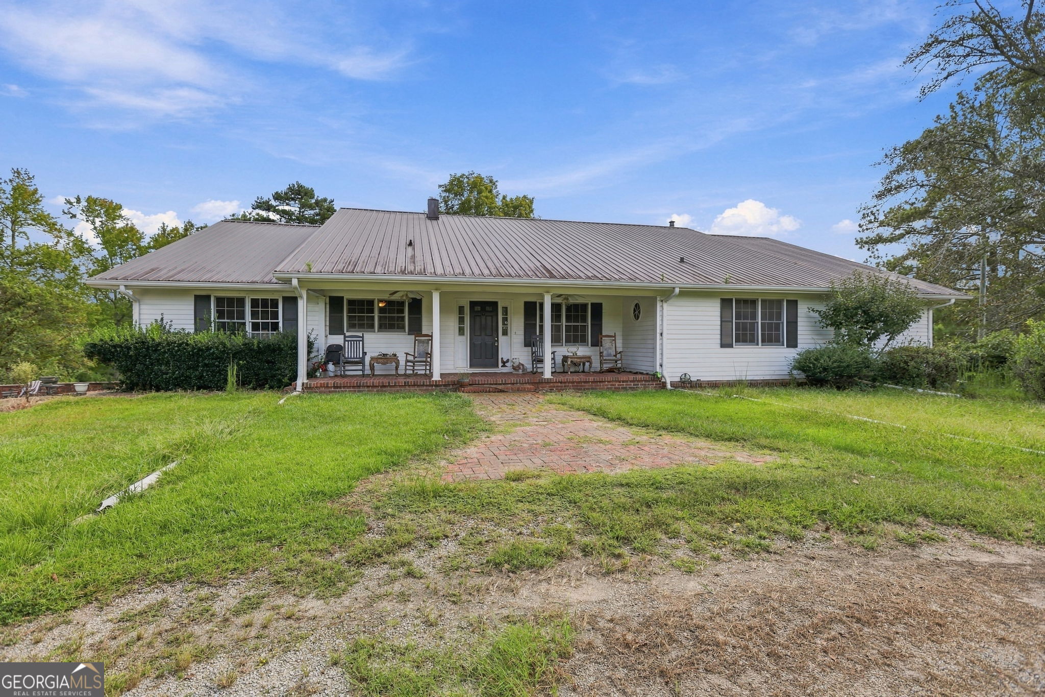 212 Aaron Young Rd Property Photo 1