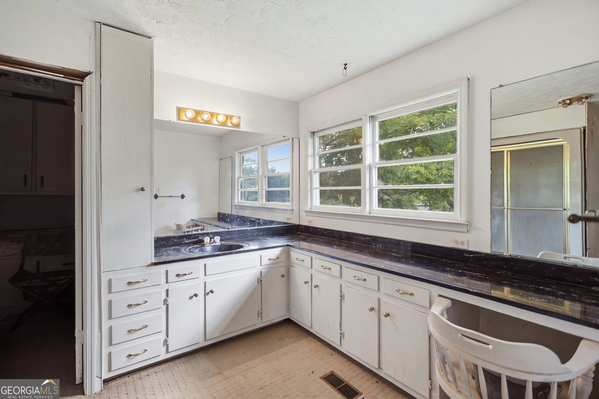 212 Aaron Young Road Property Photo 37