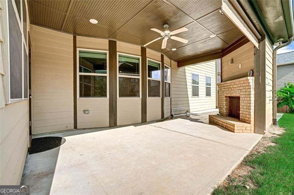 1820 Stonington Drive Property Photo 11