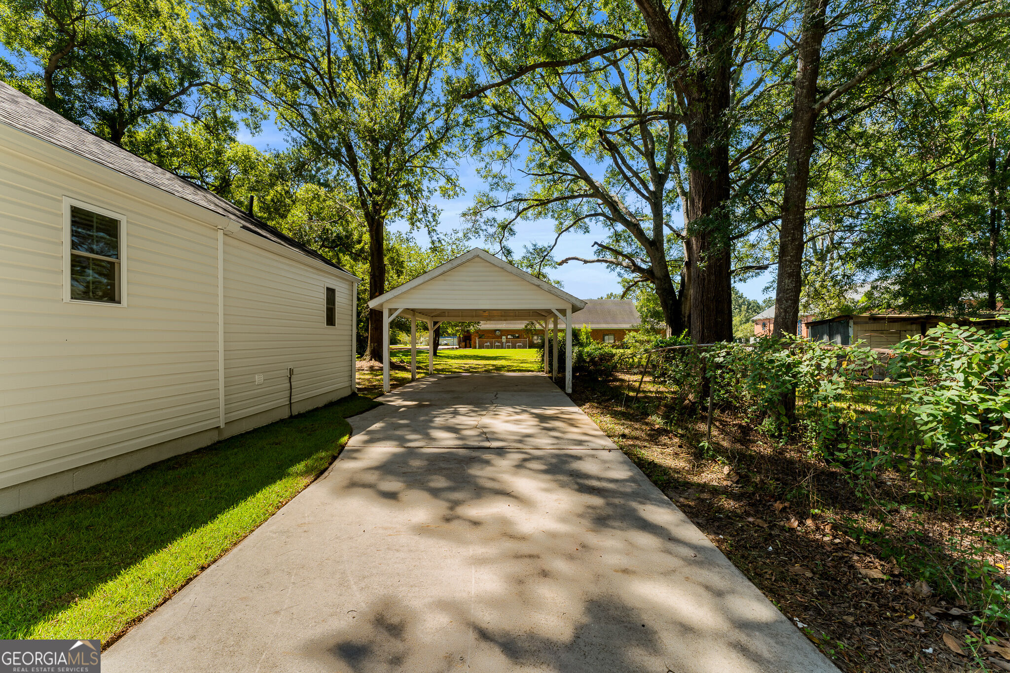 227 Chatham Avenue Property Photo 11