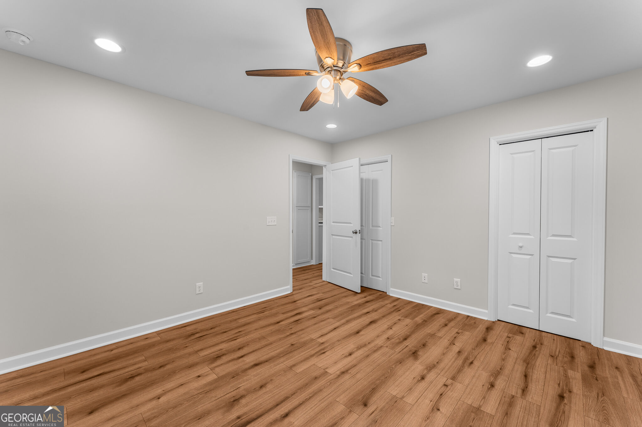 227 Chatham Avenue Property Photo 32