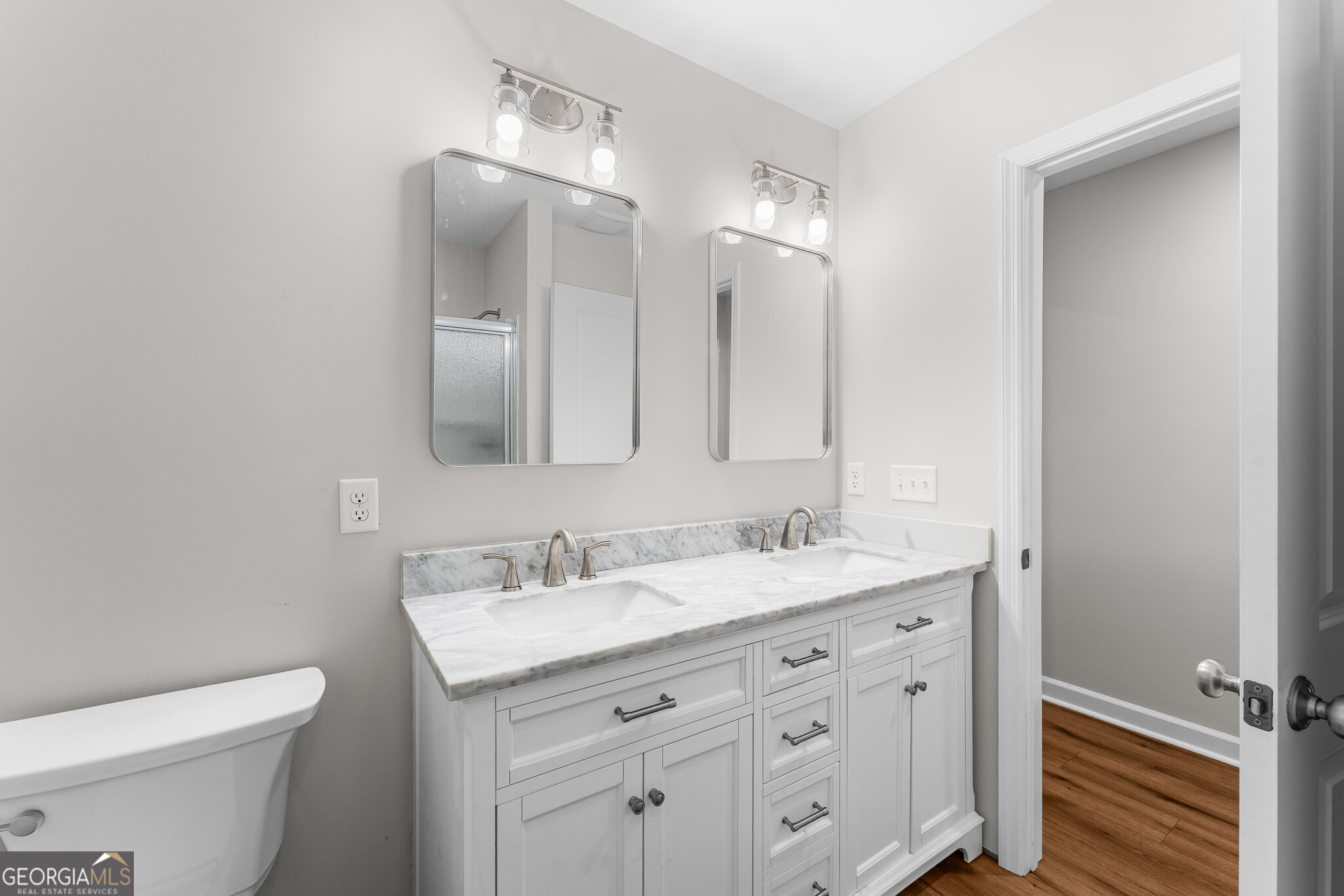 227 Chatham Avenue Property Photo 36