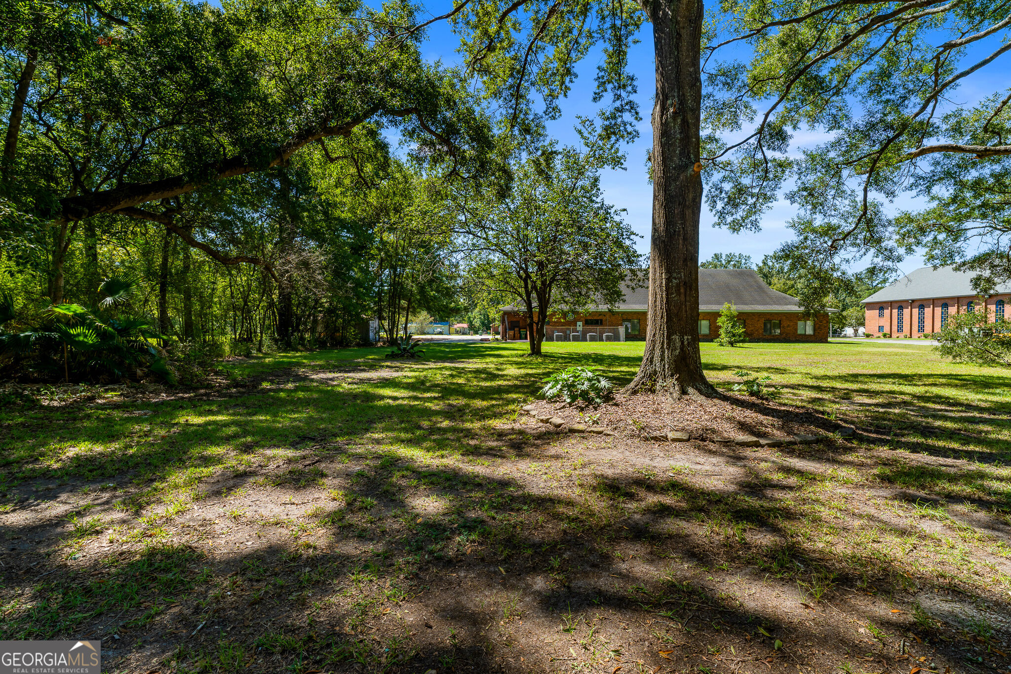 227 Chatham Avenue Property Photo 41