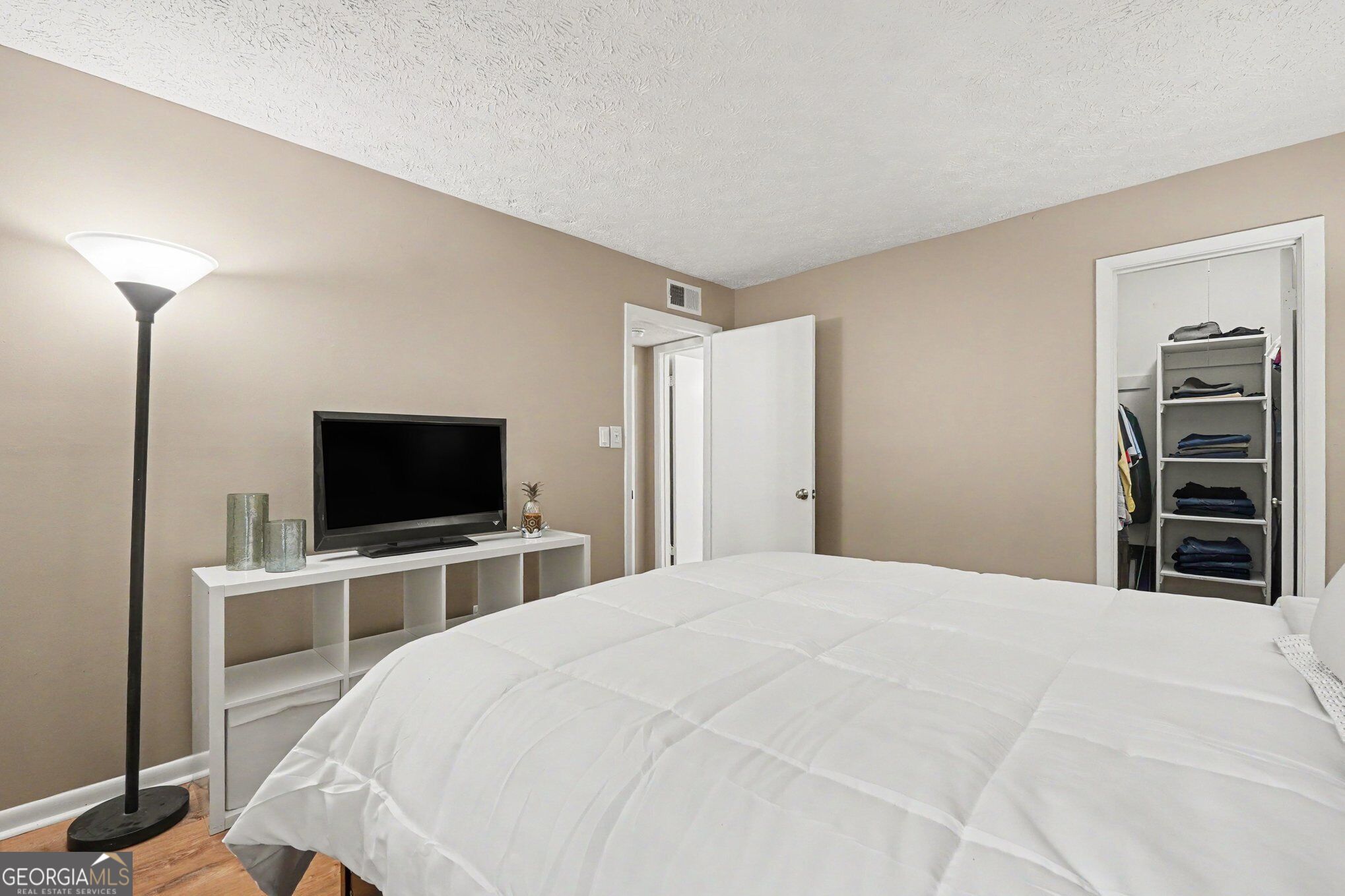 5157 Roswell Road # 8 Property Photo 22