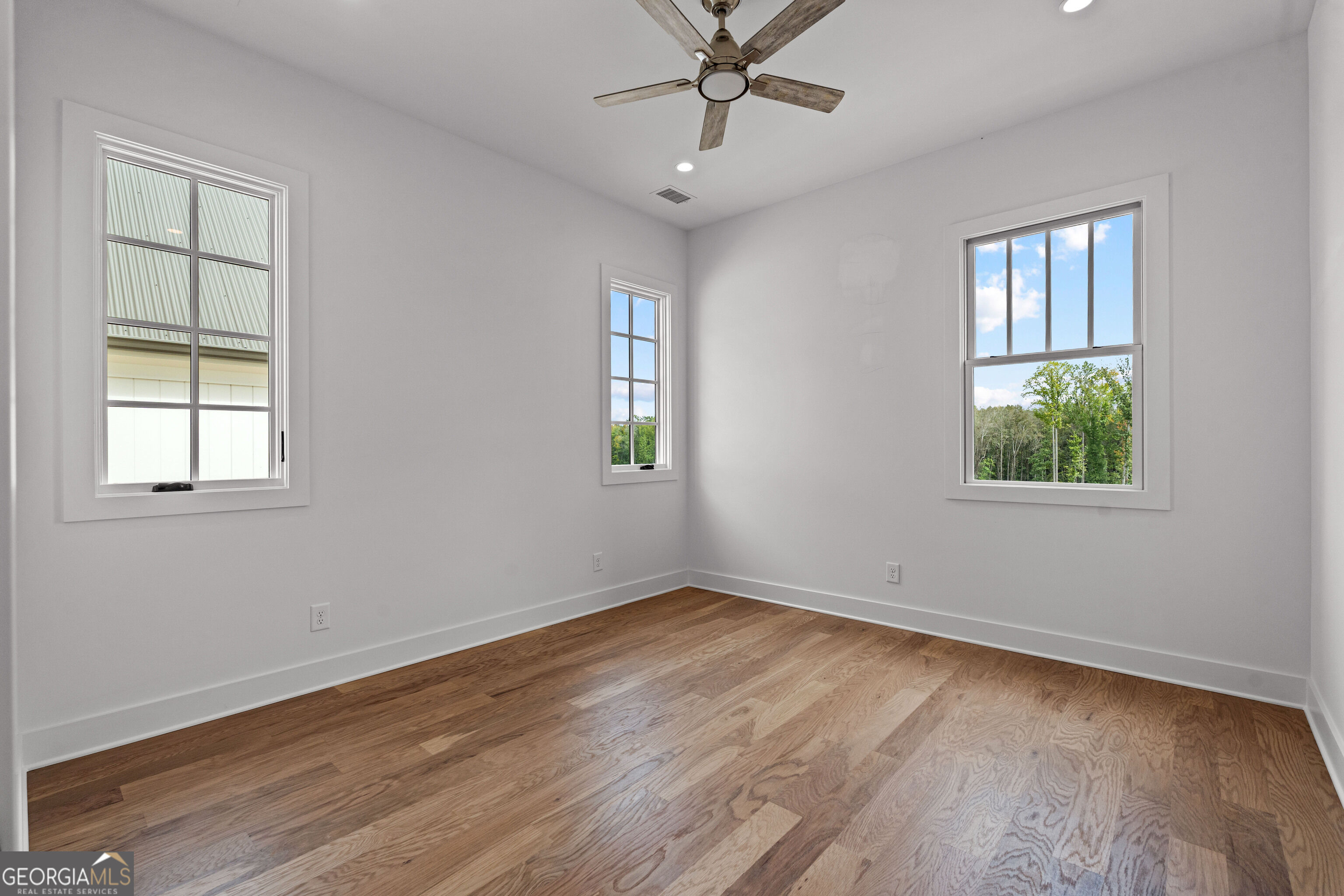 290 Central Avenue Property Photo 14