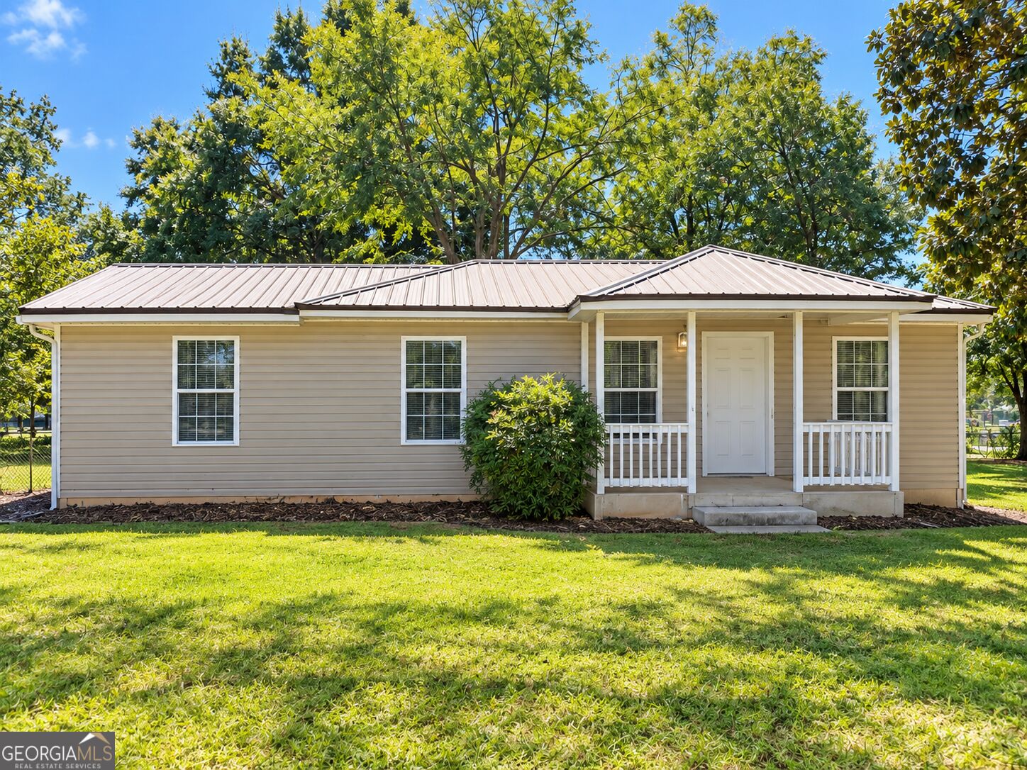 1230 Harris Street Property Photo 1