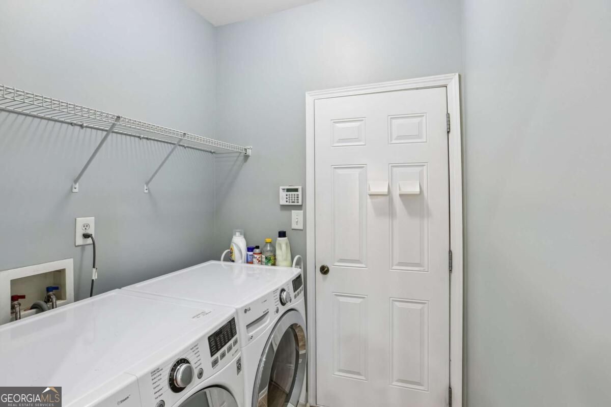 1370 Winshire Cove Property Photo 10