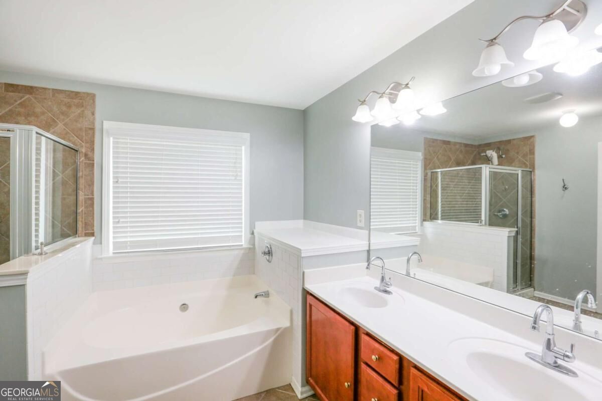 1370 Winshire Cove Property Photo 16