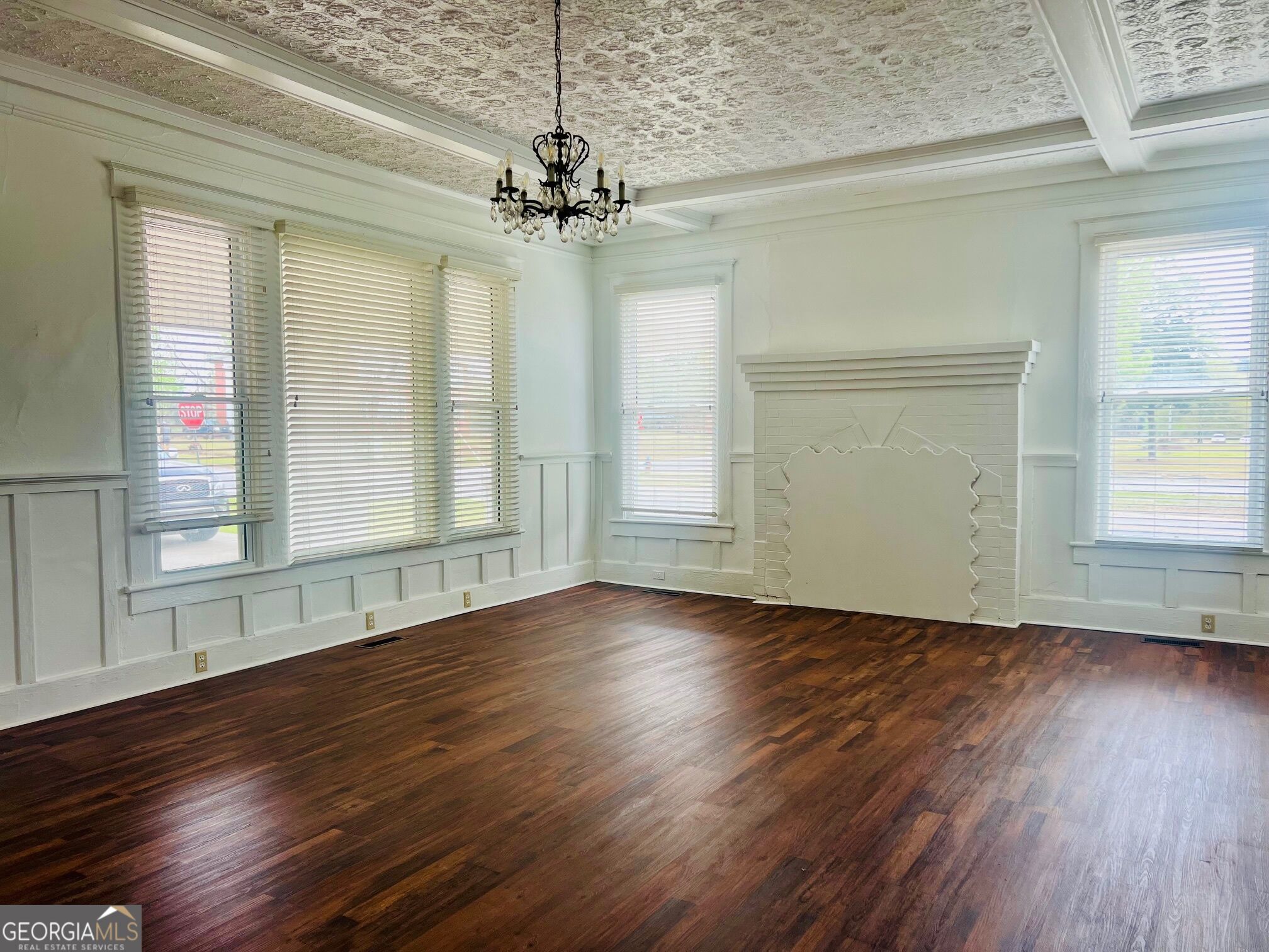 40 S College Street Property Photo 2