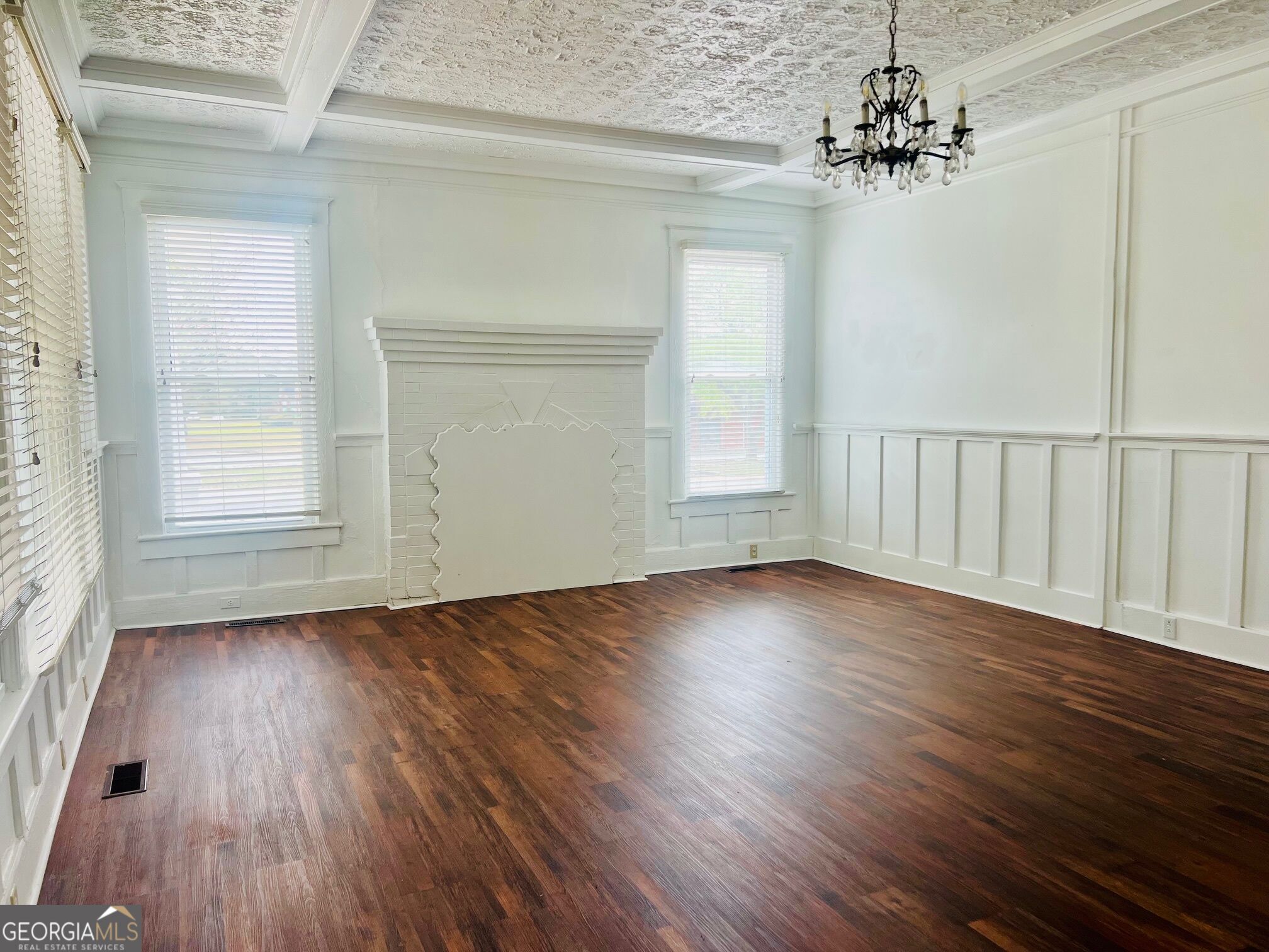 40 S College Street Property Photo 3