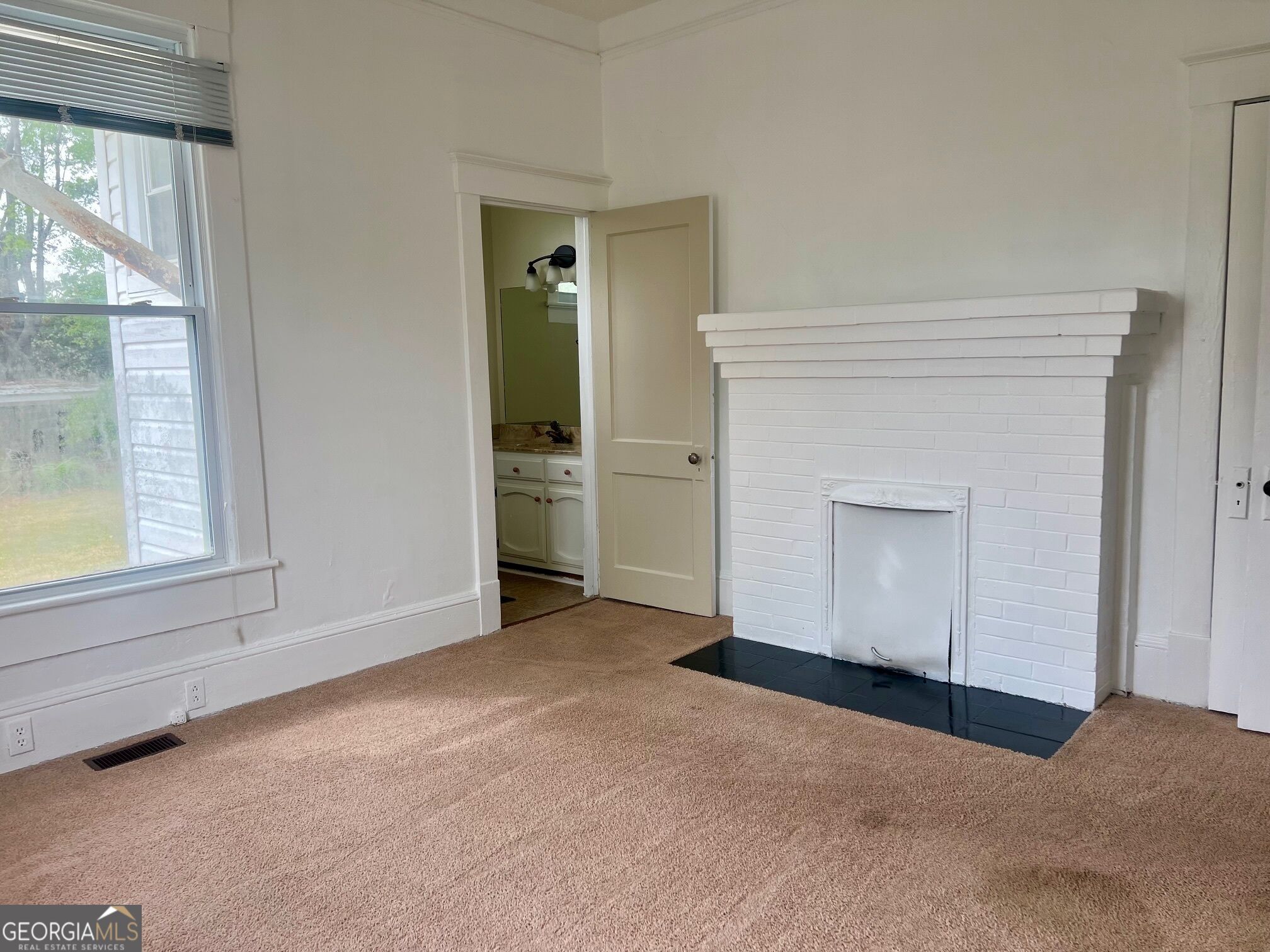 40 S College Street Property Photo 19