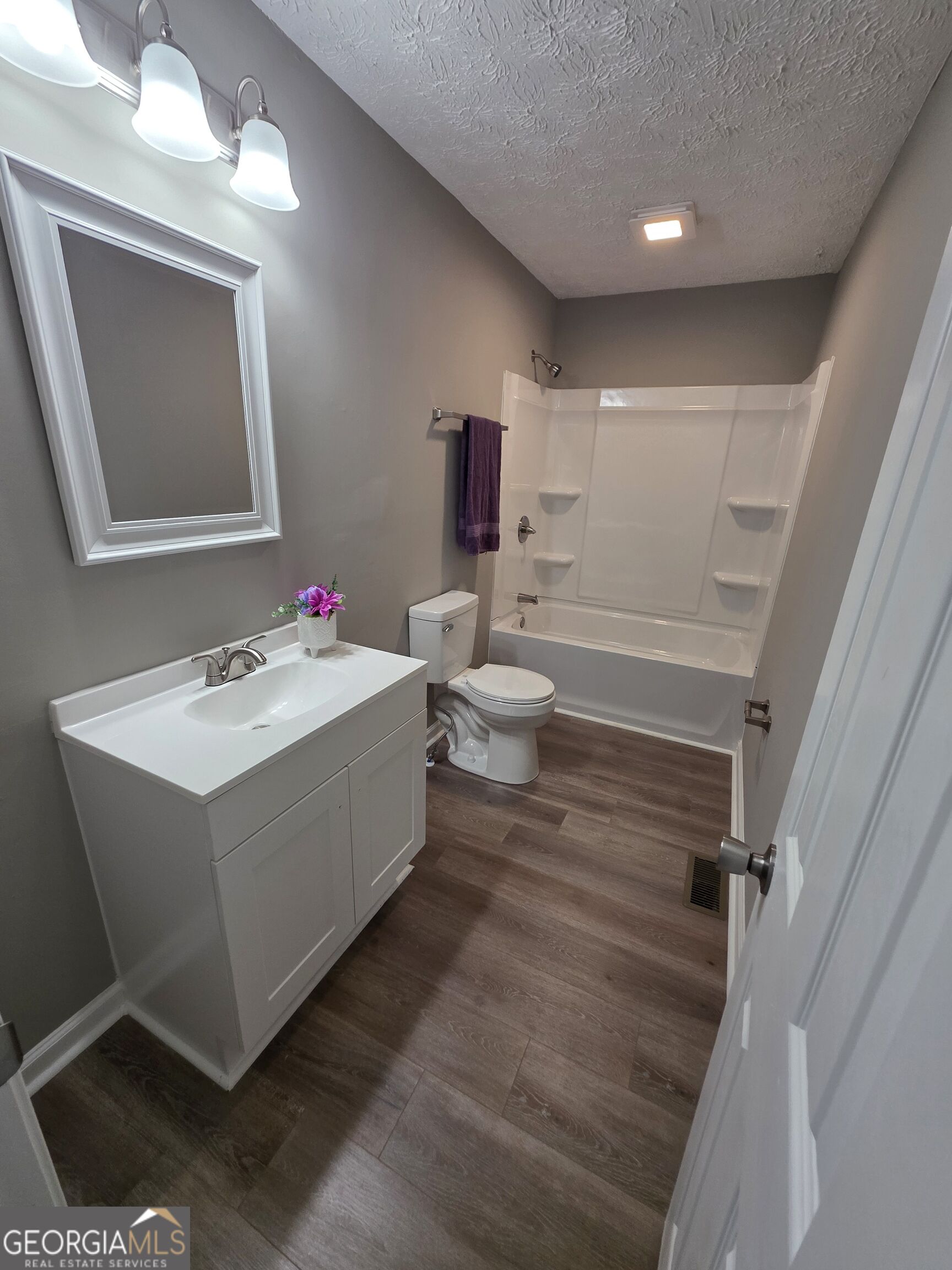 5025 Smokey Road Property Photo 9