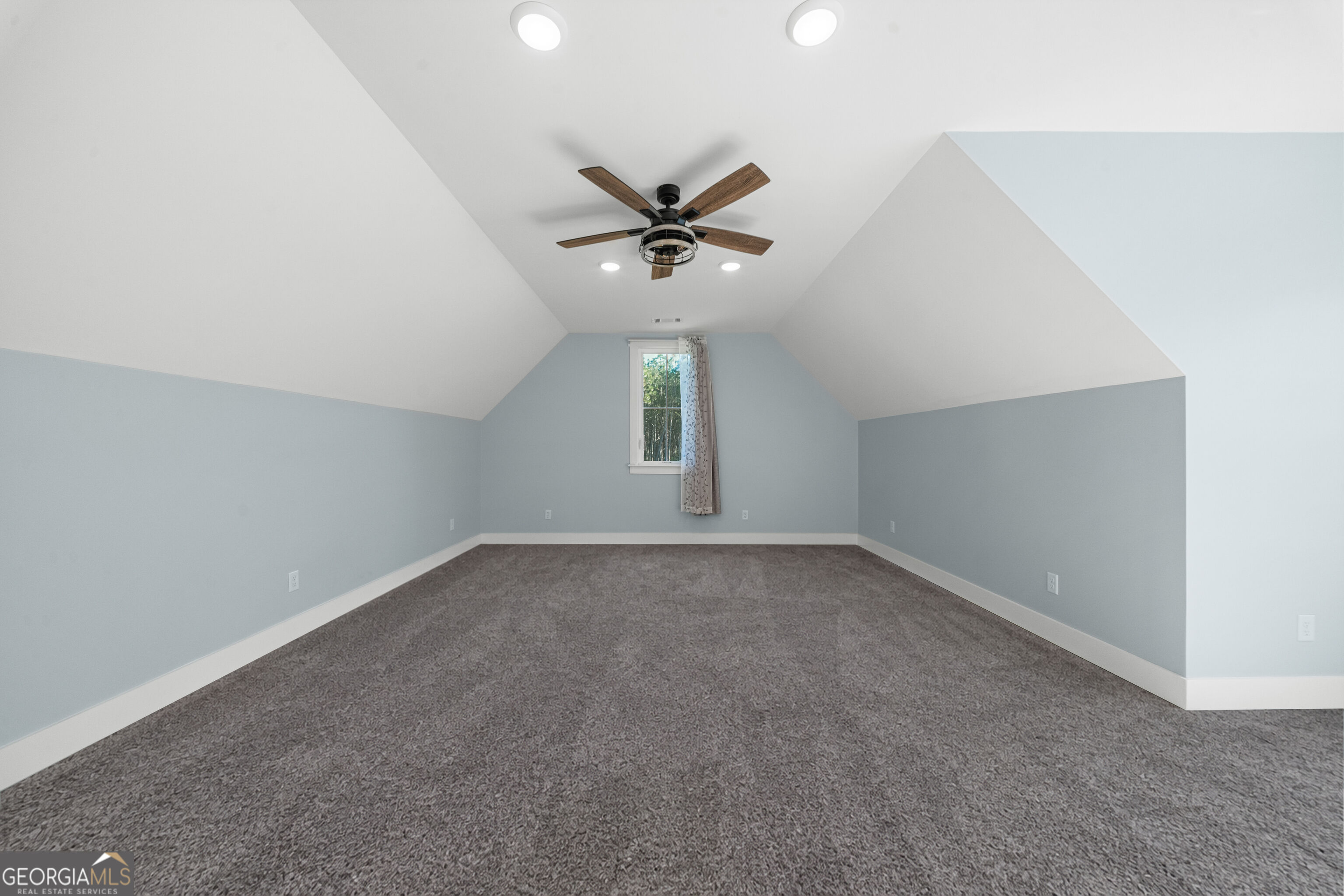 122 E Lake Drive Property Photo 39