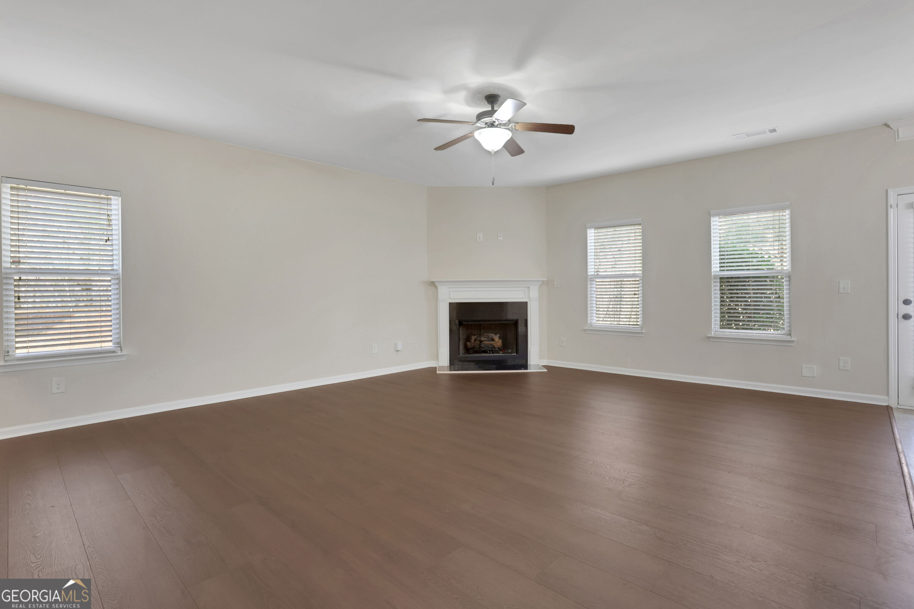2521 Morgan Chase Drive Property Photo 5