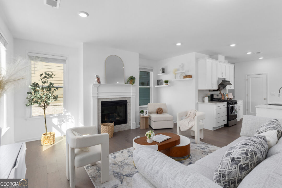 4501 Encore Boulevard Property Photo 2