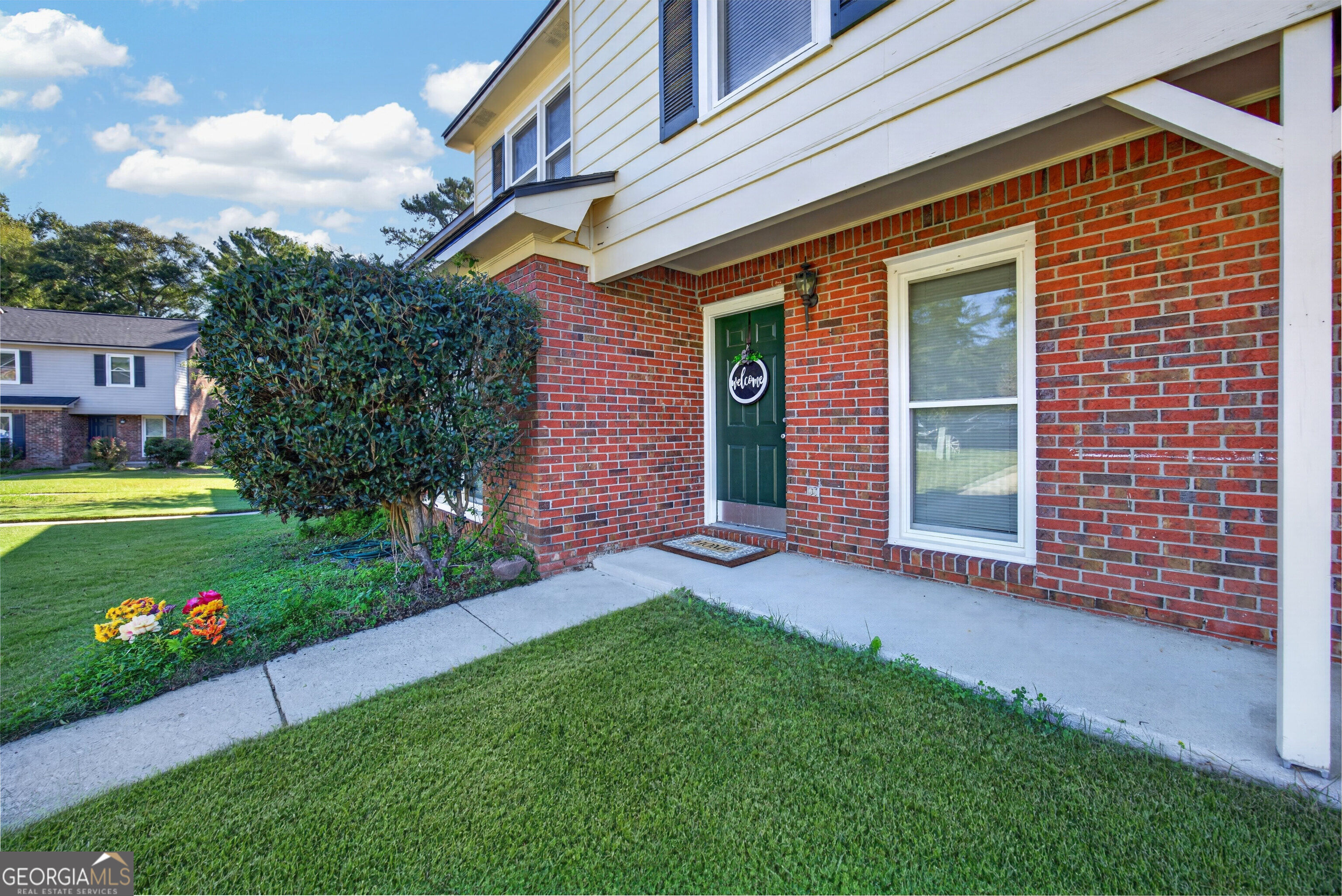 6350 Olde Towne Drive Property Photo 4