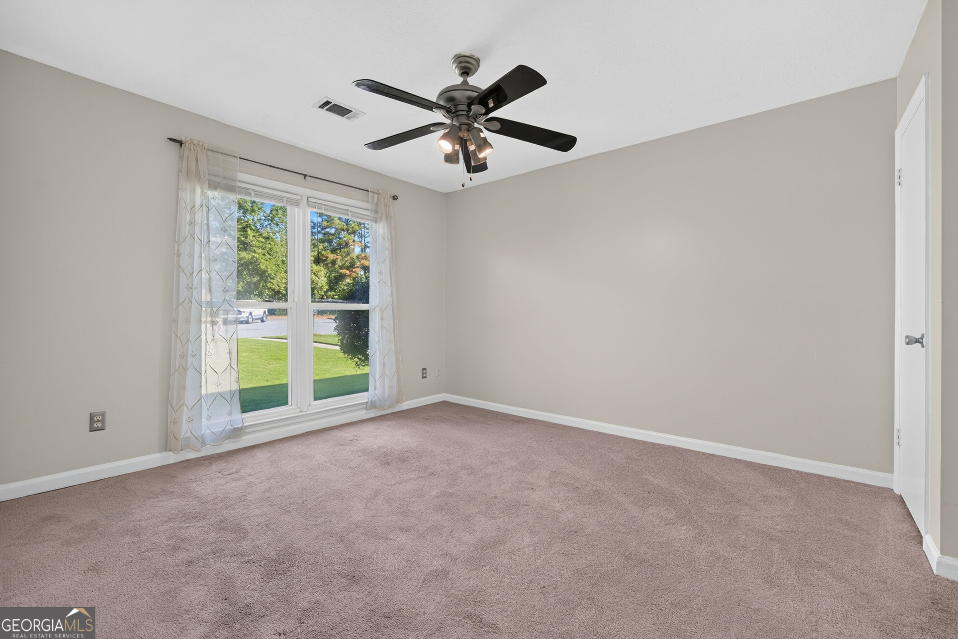 6350 Olde Towne Drive Property Photo 9