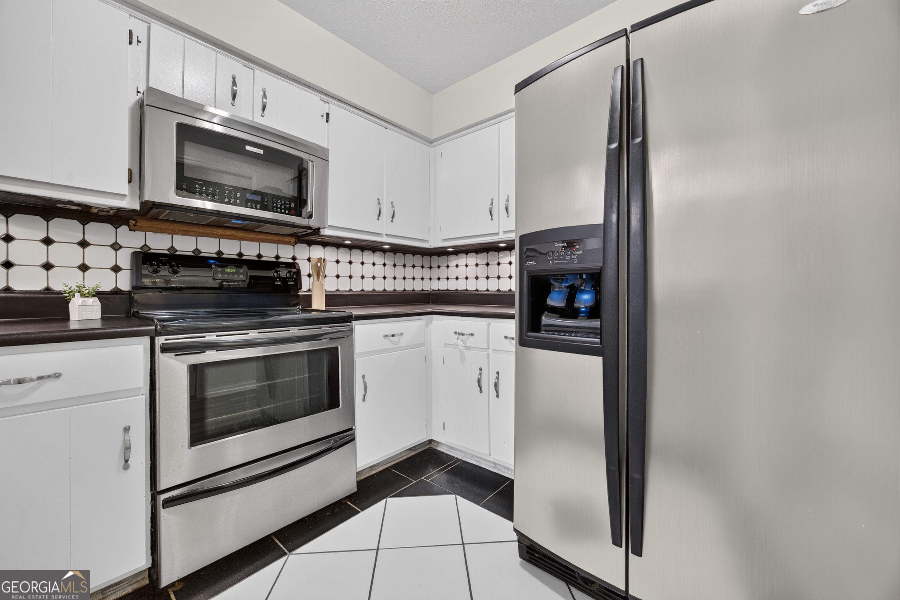 6350 Olde Towne Drive Property Photo 17