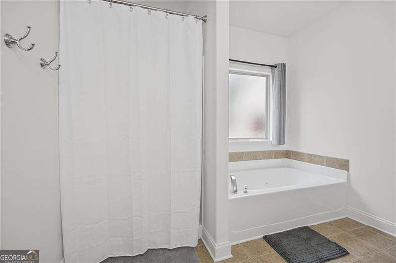 32 Meadow View Glen Property Photo 27