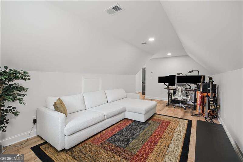 32 Meadow View Glen Property Photo 33