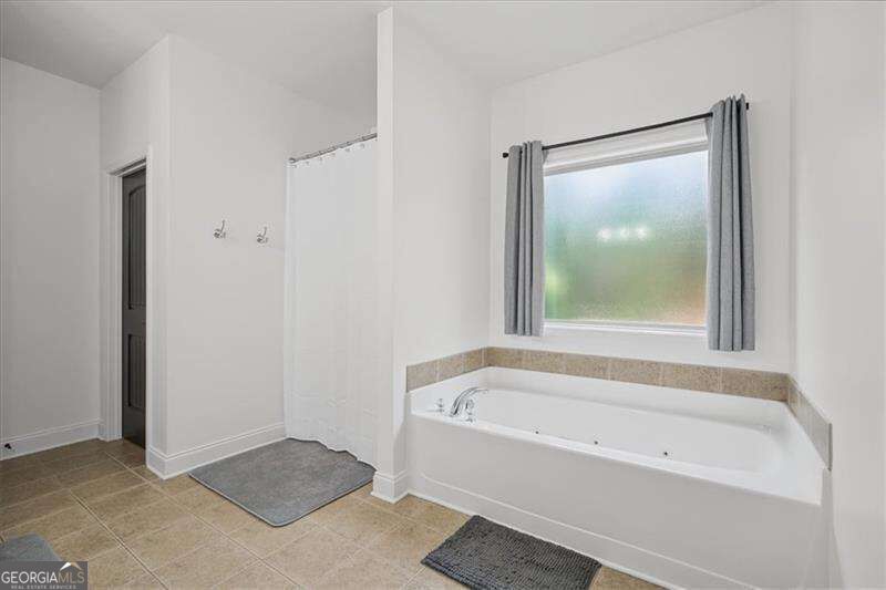 32 Meadow View Glen Property Photo 53