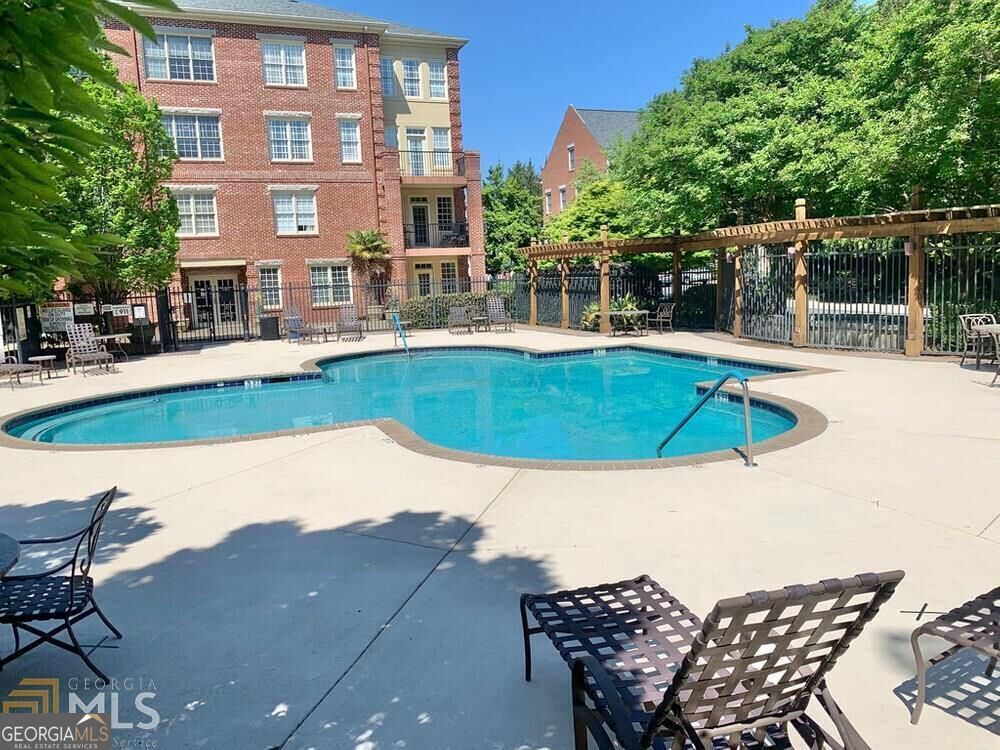 1735 Peachtree Street # 212 Property Photo 5