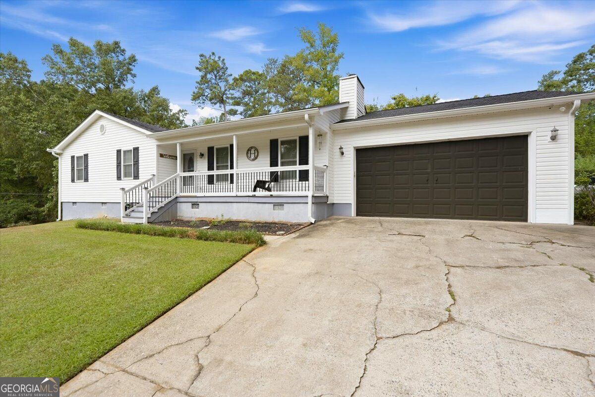 936 Unadilla Trail Property Photo 2