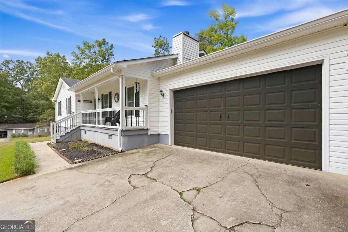 936 Unadilla Trail Property Photo 3