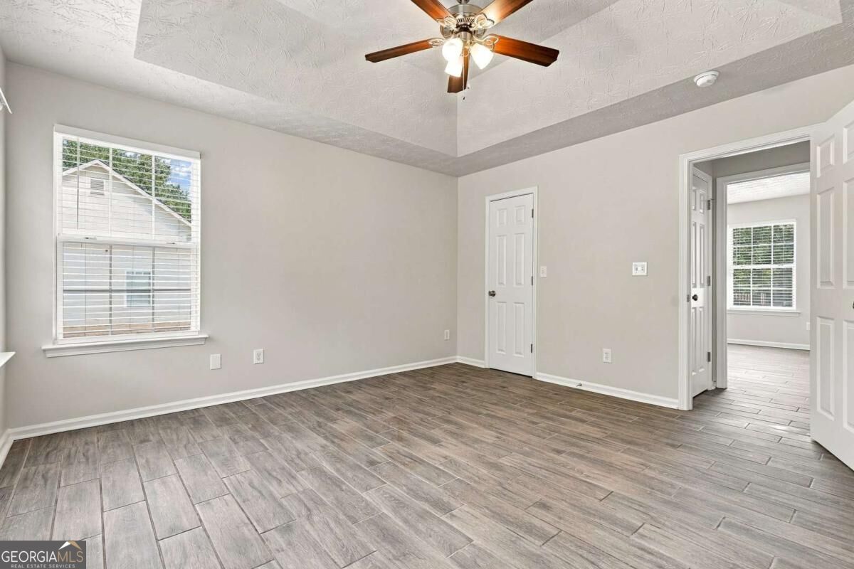 90 Green Commons Drive Property Photo 14
