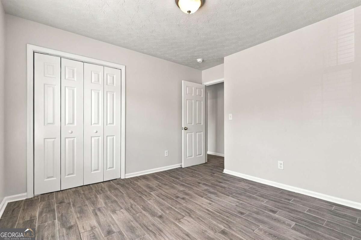 90 Green Commons Drive Property Photo 20