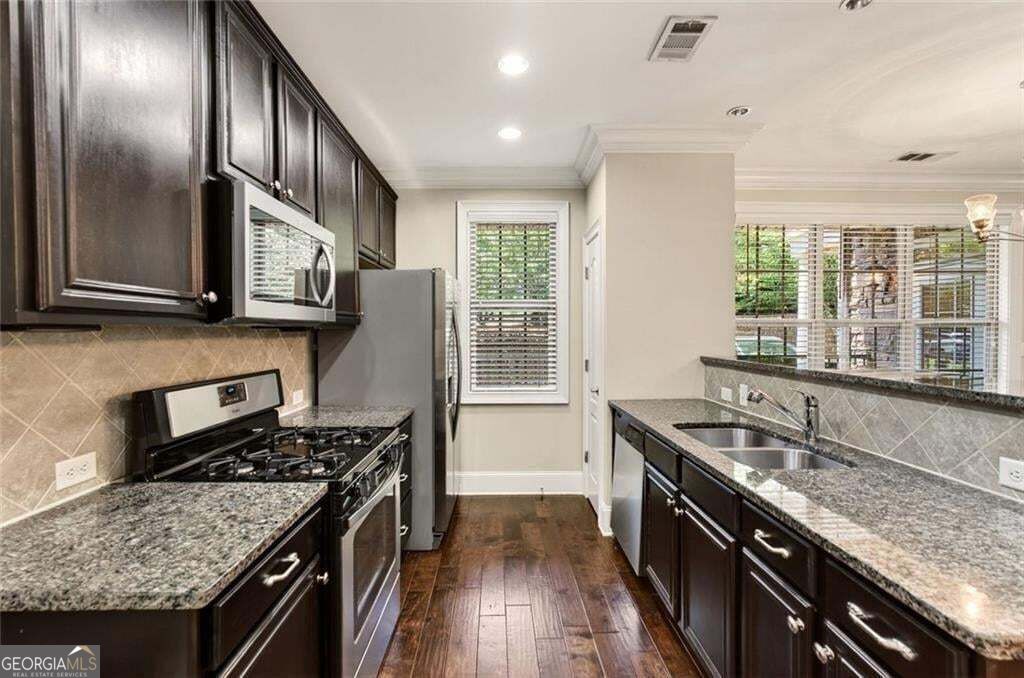 2300 Peachford Road # 4002 Property Photo 13