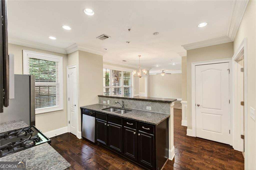2300 Peachford Road # 4002 Property Photo 14