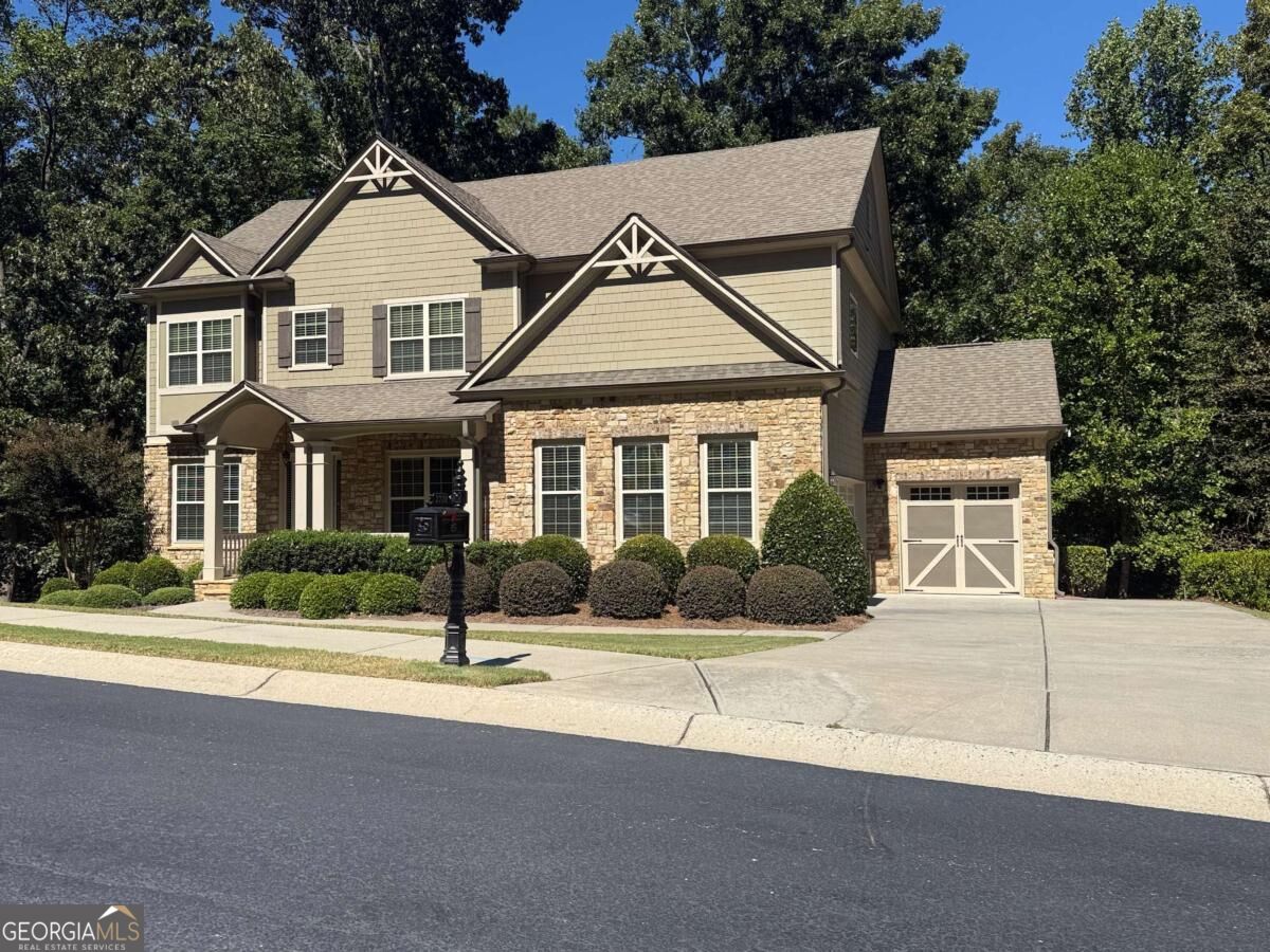 2720 Cogburn Lane Property Photo 1