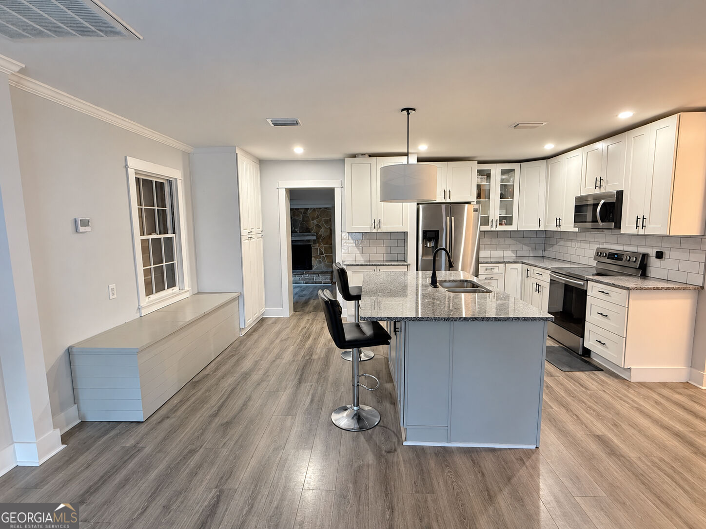2141 Blain Street Property Photo 2